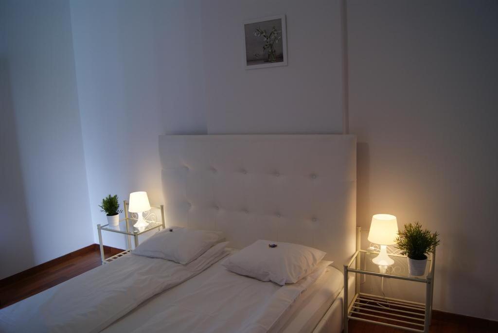 Triton Apartments Warsaw Luaran gambar